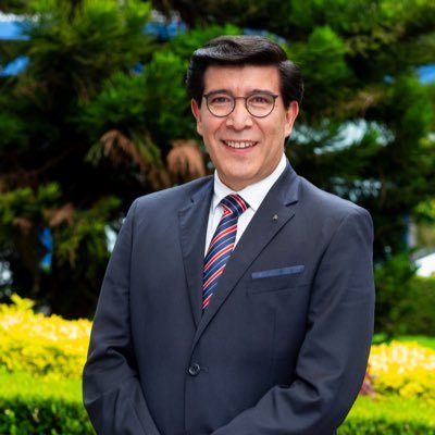Nuestro rector, el Mtro. Nestor Anaya, nos da un mensaje de bienvenida e inspiración para que, en comunidad, y con determinación, logremos ser las y los Profesionales con Valor que la sociedad necesita. ¡Feliz inicio de ciclo!